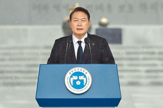 南韩总统尹锡悦（见图）以休假为由，未安排与到访的美国眾院议长裴洛西会晤。（路透）