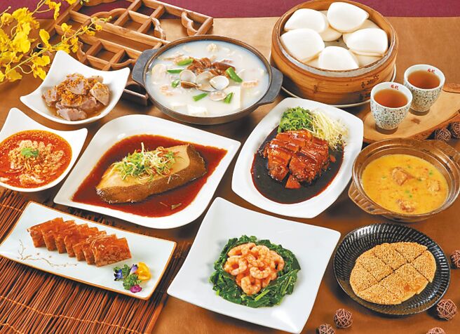 Global Mall板桥车站店的苏杭5人风华合菜，原价3000元，优惠价2550元。（Global Mall提供）