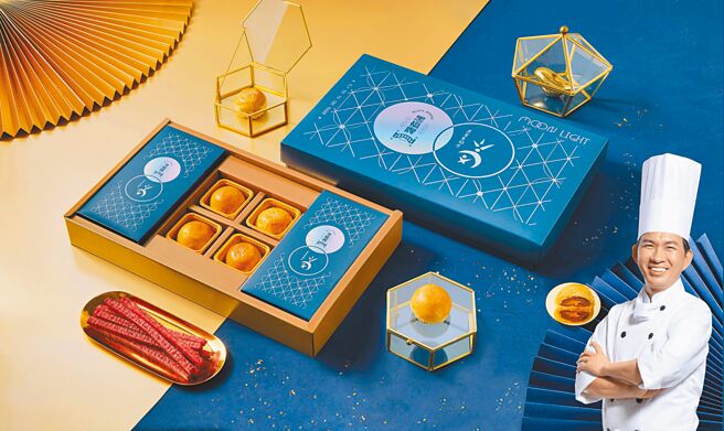 肉品专家黑桥牌今年中秋特别与烘焙大师吴宝春合作推「皓月双星礼盒」（见图）865元。（黑桥牌提供）