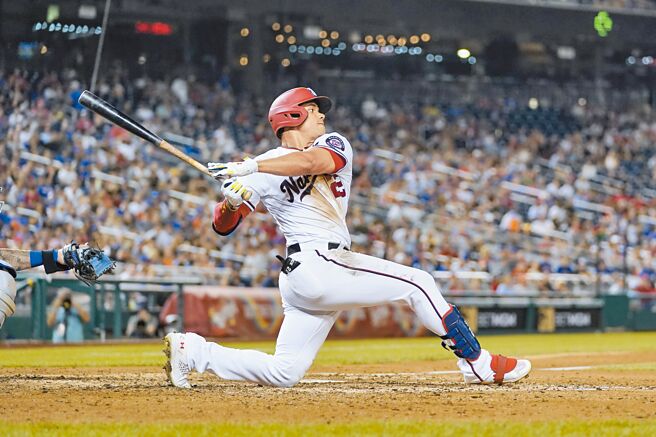 教士从国民换来本季敲出21轰的重炮索托，长打火力大增。（美联社）