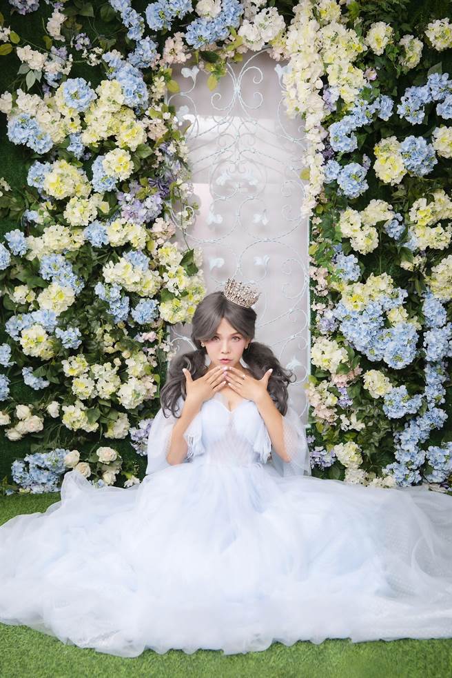 DJ圆圆近期接下私密处保养品牌代言，日前拍摄美照。（Duchess L.提供）