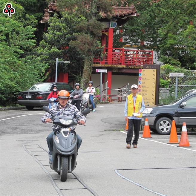 民眾若违反「道路交通安全处罚条例」，除依规定处罚锾外，还可能需要参加道安讲习(本报资料照片)