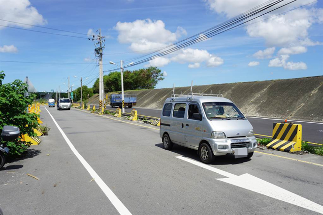 丰洲科技园区二期联外道路开辟工程延宕。（陈淑娥摄）
