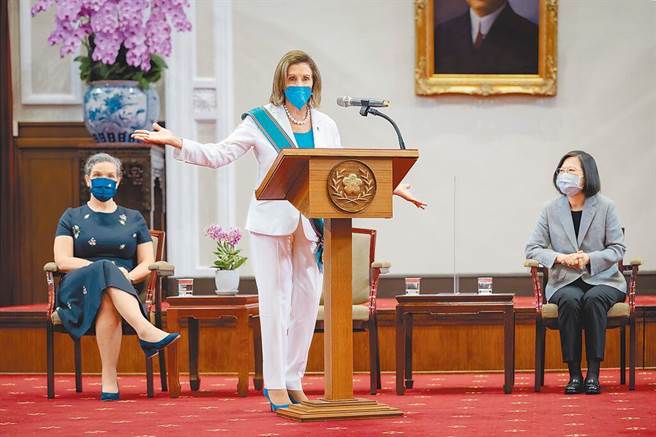 網路流傳我國政府遊說裴洛西資料，外交部查證為偽造資料。（總統府提供）