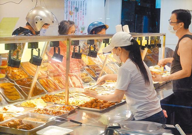 通膨壓力大 7月CPI年增率3.36％ 外食費續創新高（本報資料照）