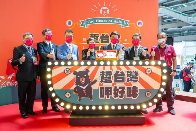 （觀光局在台灣美食展設置「踅台灣呷好味國家風景區主題館」。圖／觀光局提供）