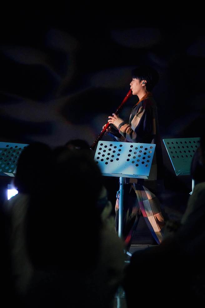 吴青峰今在高雄卫武营开唱。（环球音乐提供）