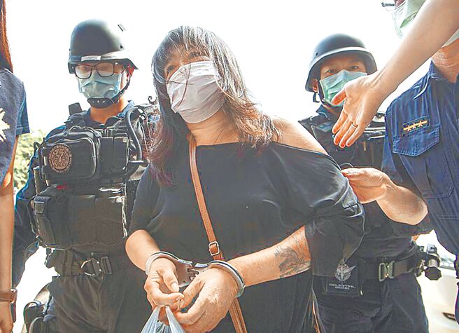 黃格格僅因想阻斷郭男的戀情，刻意在小套房內製造火勢，害城中城46位住戶死於非命，高雄地院5日依放火罪判她無期徒刑，褫奪公權終身。（本報資料照）