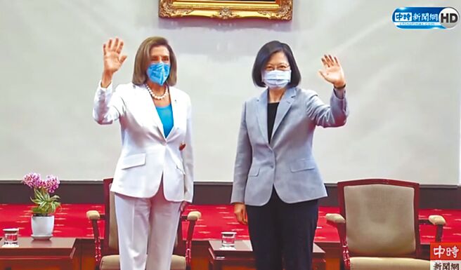 （圖／翻攝自中時新聞網直播）