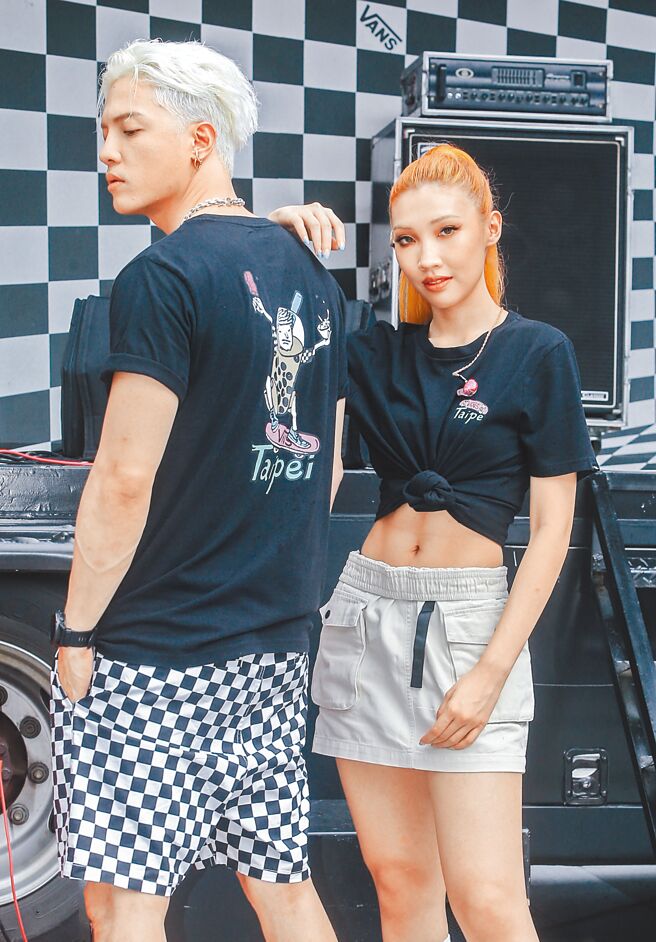 Karencici、J.Sheon为Vans再合体，各自将于六日在台北三创生活园区演出。（粘耿豪摄）