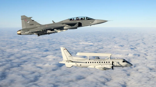  「2022猎鹰之击」演习，泰国空军将派出JAS-39战机与SAAB 340 艾利眼空中预警机。(图/SAAB)