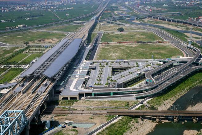 （拥有三铁共构优势的台中乌日区，土地交易面积年增率达52％！图／业者提供）