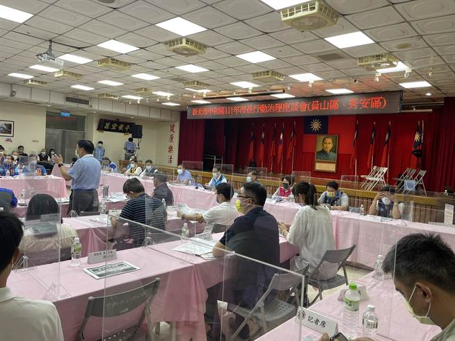 为让区内93位里长充分发言，此次行动治理分为上午场漳和区及南势区，以及下午场秀安区及员山区。（李奇叡摄）