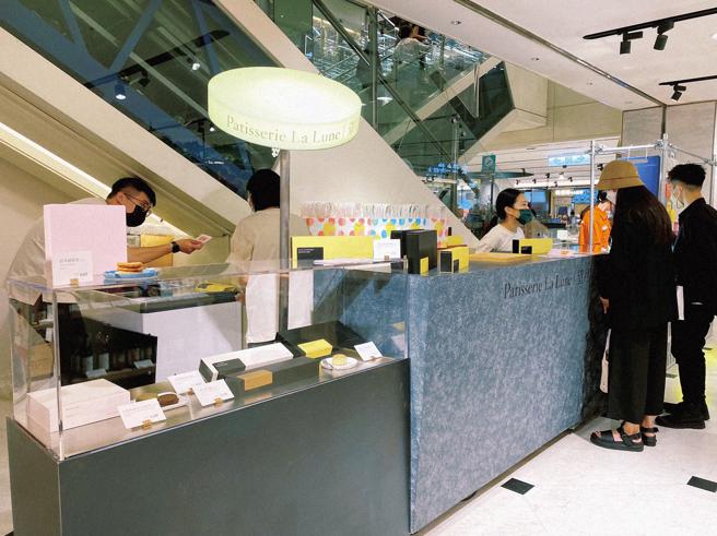 流心月饼品牌「望月」即起于新光三越台中中港店快闪。（新光三越提供）