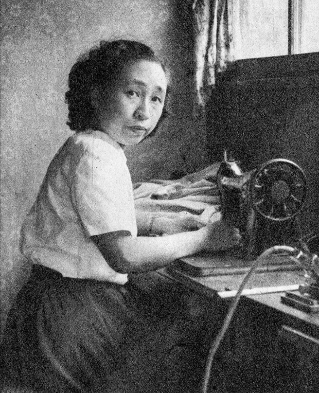 赫西的最后一位主角，年轻的工厂职员佐佐木敏子小姐。原子弹引爆时，她被办公室的书架压垮险些丧命。(图/尖端出版提供)