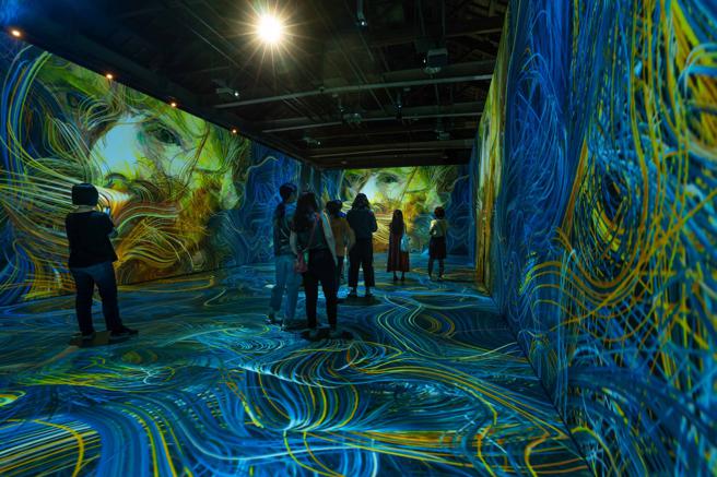 Hello Ouchhh AI数据艺术展-「AI梵谷」。（新光三越提供）