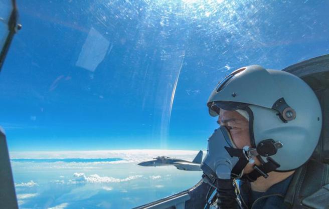 中共環台軍事演習提供一個罕見的機會，讓外界得以一窺中國在實現統一的軍事力量上有何進展。（圖／新華社）