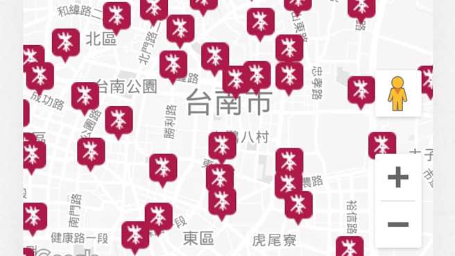 一名网友发现有一家手摇杯品牌的展店数堪比超商。（翻摄自爆废公社二馆脸书）