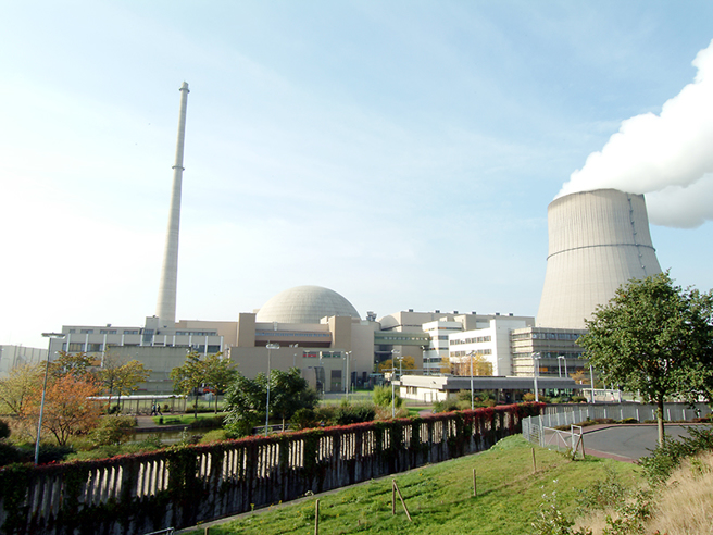 德國艾姆斯蘭核電廠(Emsland NPS)即將在今年底關閉，目前德國政府在思考是否至少再延役到明年夏天。(圖/shutterstock)