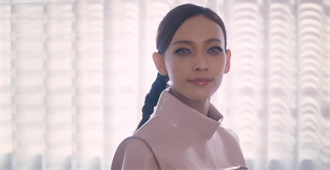 姚以緹飾《科學少女》化身AI機器人 挑戰2分鐘不眨眼極限