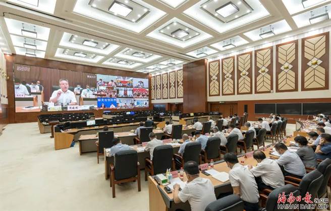 大陆昨新增本土350＋478，海南盼三日内清零。（海南日报）