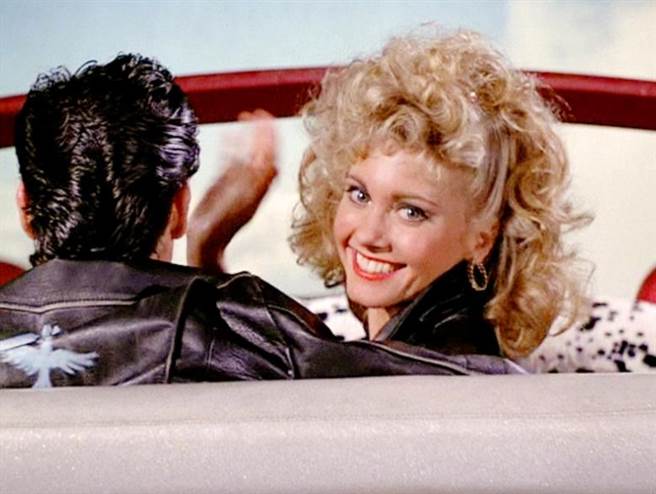 奧莉薇亞紐頓強，在美國時間8日上午於南加州的自家農場中去世，享壽73歲。（摘自IMDB）