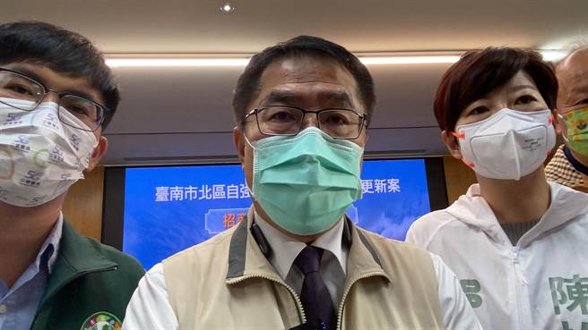 台南市长黄伟哲表示，高房价需要用很多方式来展现居住正义。(曹婷婷摄)