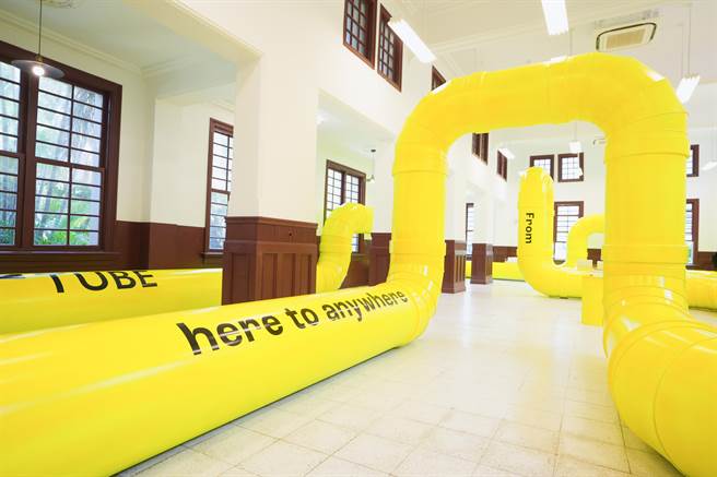 新竹州圖書館即日起至10月30日止，推出為期3個月的「管─From Here To Anywhere」選書暨選物特展。（新竹市政府提供／陳育賢新竹傳真）