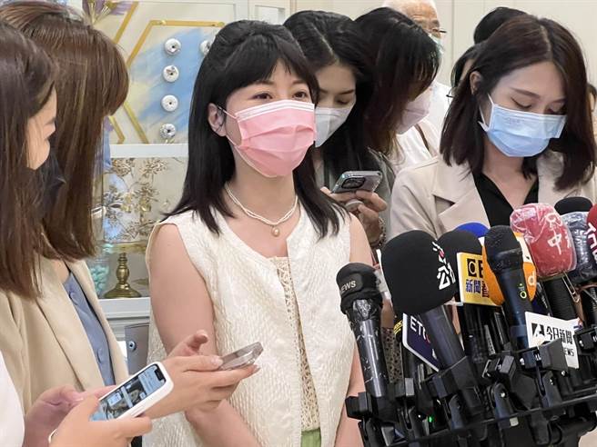 民进党立委高嘉瑜受访。（黄婉婷摄）