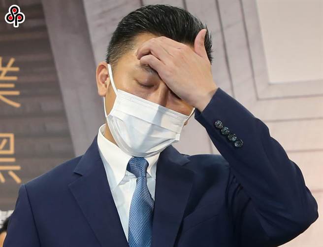 台大今(9)日上午宣布民进党桃园市长参选人林智坚在台大国发所论文大篇幅严重抄袭，并建议撤销学位，林则在记者会喊冤，以诸多说法强调自己是无辜的受害者。(本报资料照)