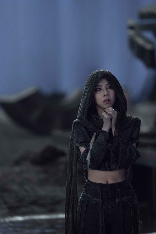 鄧紫棋近來推出新專輯，釋出自編自演的新歌MV。（華納唱片提供）