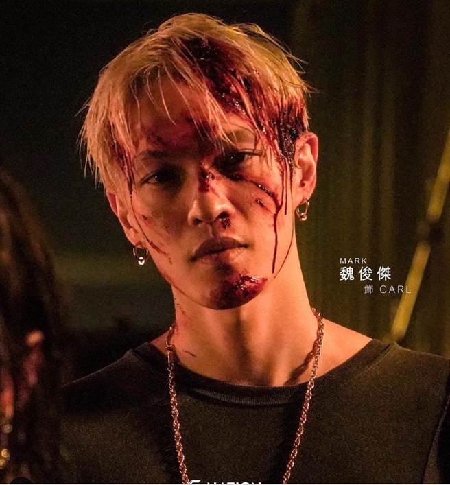 鄧紫棋新歌MV邀來造型師男友Mark入鏡助陣，大方放閃。（摘自IG）