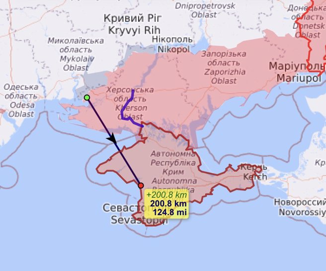 新卡多夫卡位在克里米亞半島的西南邊，烏克蘭有效控制區距離該地超過200公里。(圖/twitter)