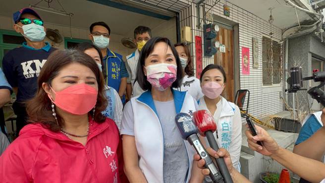 國民黨高雄市長參選人柯志恩今（10）日認為，遺憾民進黨還是力挺他到底，相信絕對會有外溢效應，恐衝擊其他縣市選情，更可能會出現4年前全民討厭民進黨現象。（柯宗緯攝）