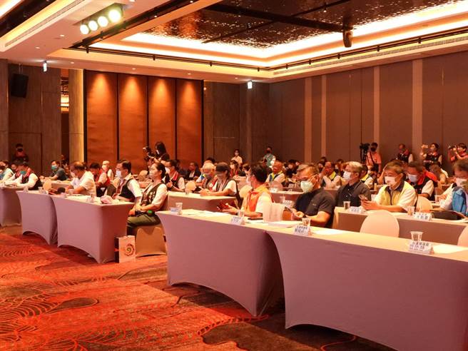 原住民族委员会今在花莲美仑饭店召开「原住民族保留地增划编推动情形及花莲县改进方案」说明会，说明花莲县内目前办理进度与改进方案。（罗亦晽摄）