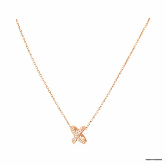 CHAUMET Jeux de Liens系列18K玫瑰金镶钻项炼，8万5900元。（CHAUMET提供）