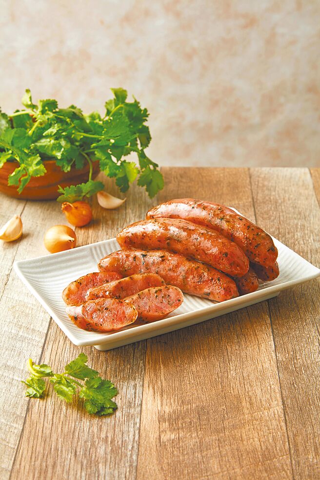 黑桥牌「香菜香肠」一盒360g，250元。（黑桥牌提供）