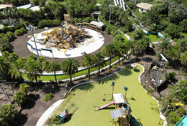 「彩粉」派對造成15死至少470傷，並讓八仙樂園被勒令停業。（戴上容攝）