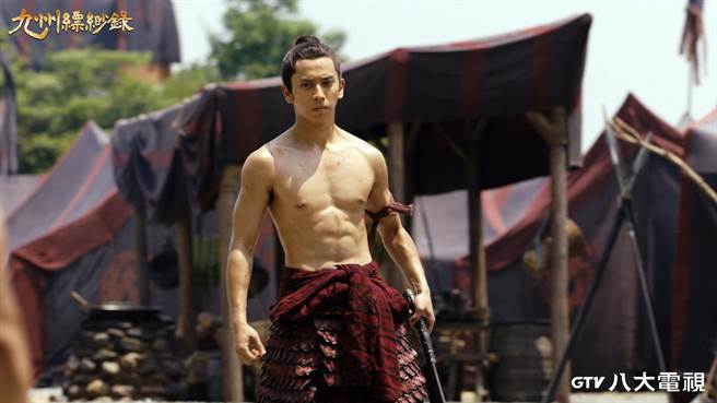 陳若軒為戲健身。（八大提供）