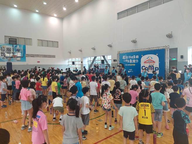 新北消防第一大队举办儿童消防夏令营。（新北市消防局提供）