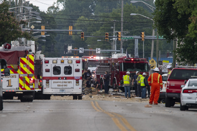 美國印第安納州一起爆炸造成3人喪生，至少39棟民宅受損。(圖／美聯社)