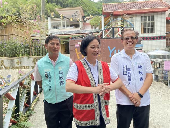 民眾党桃园市长参选人赖香伶（中）行动竞选办公室10至11日前进復兴区，倾听民意了解在地需求。（赖香伶团队提供／蔡明亘桃园传真）