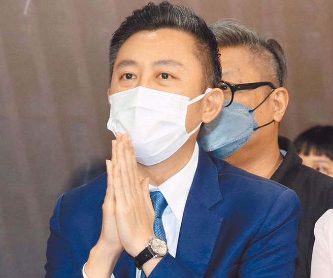 民进党桃园市长参选人林智坚当年立志上台大时，也曾展现热血，喊出「全力以赴」。（图／本报系资料照）