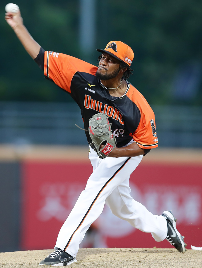 統一獅新洋投克維斯。（資料照，季志翔攝）