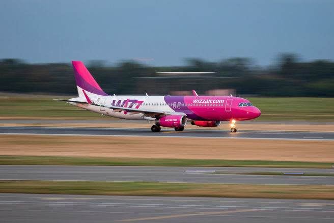匈牙利廉航公司「威茲航空」（Wizz Air）。(示意圖／shutterstock)