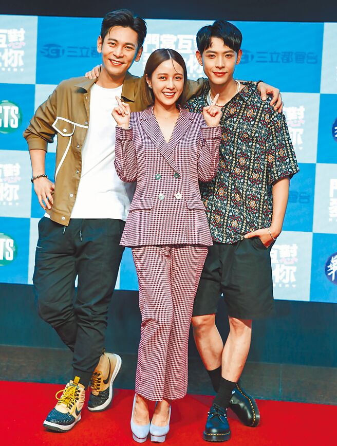杨子仪（左起）大元、连晨翔昨为戏宣传。（陈俊吉摄）