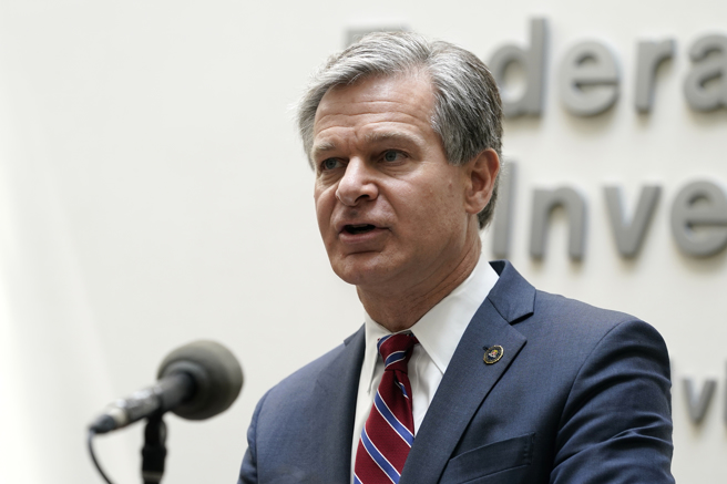 FBI局長瑞伊（Christopher Wray）。(圖／美聯社)
