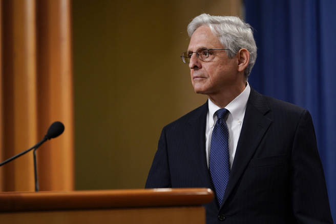 美国司法部长贾兰德（Merrick Garland）表示将对前总统川普位于佛罗里达州的庄园进行突袭搜查。(图／美联社)