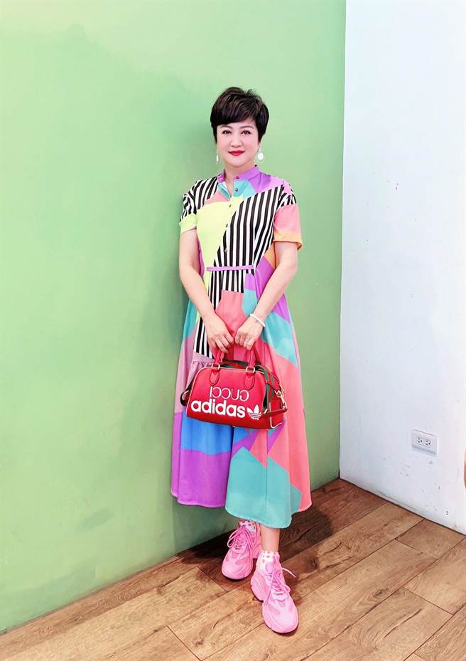 崔佩儀聽了兒子的話，在台灣積極拓展生活圈。（經紀人提供）