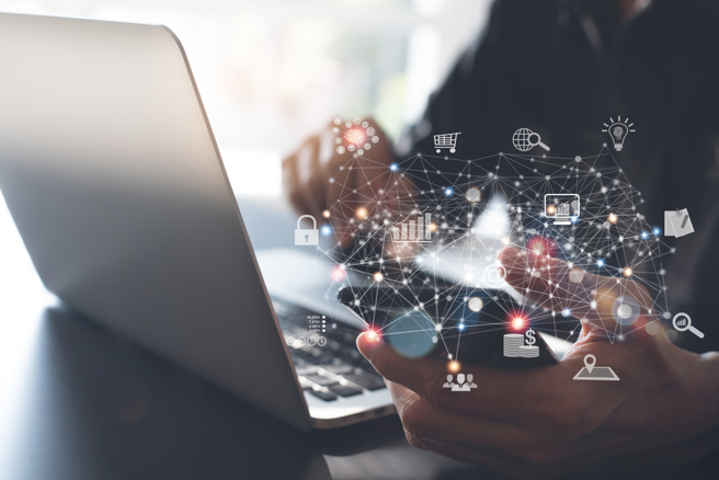 数位转型必修课！台大EMBA数位论坛揭产业创新秘诀。(示意图／shutterstock)